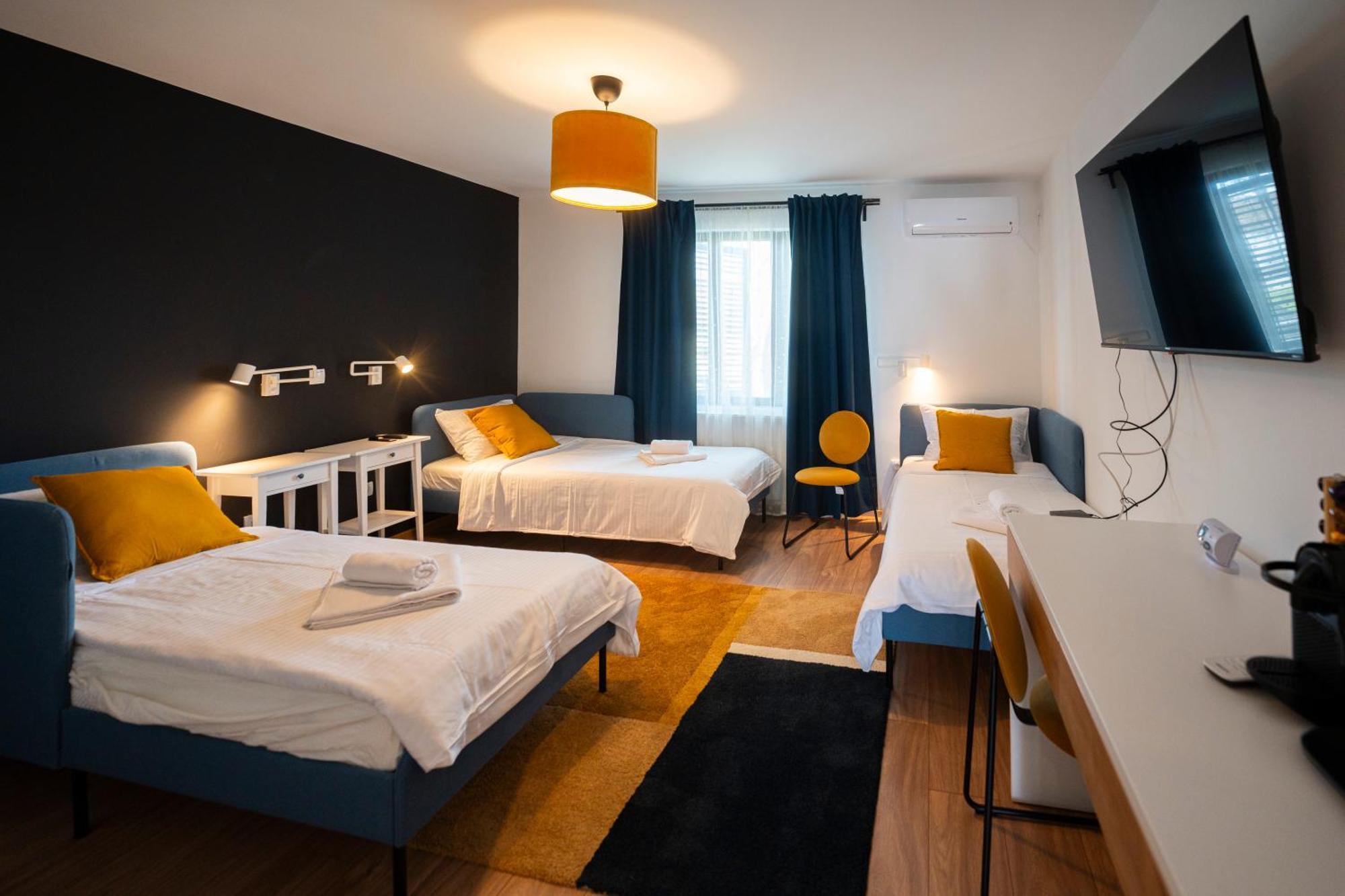 Cozy Nook B&B - Free Private Parking ノヴィ・サド エクステリア 写真