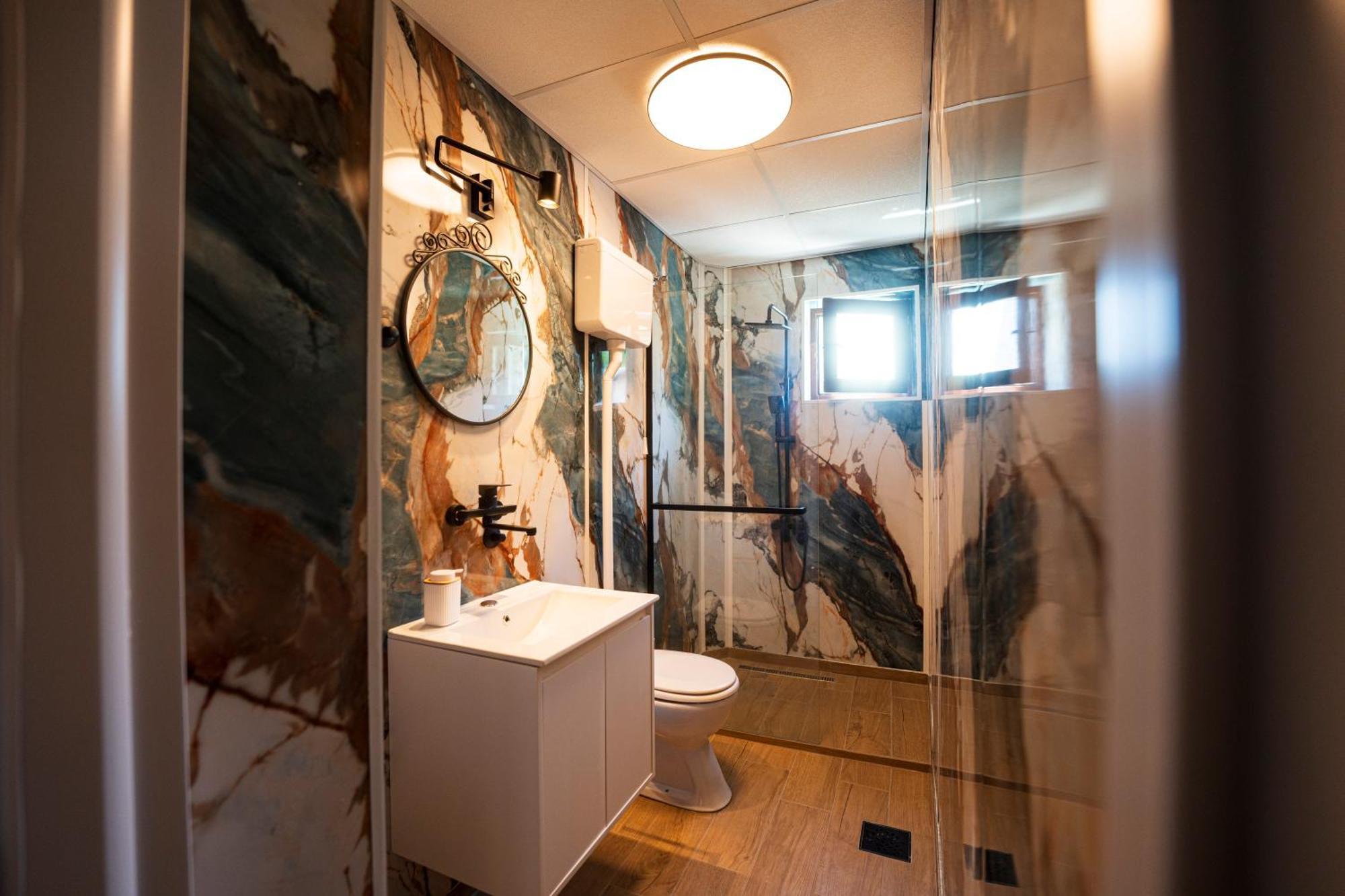Cozy Nook B&B - Free Private Parking ノヴィ・サド エクステリア 写真