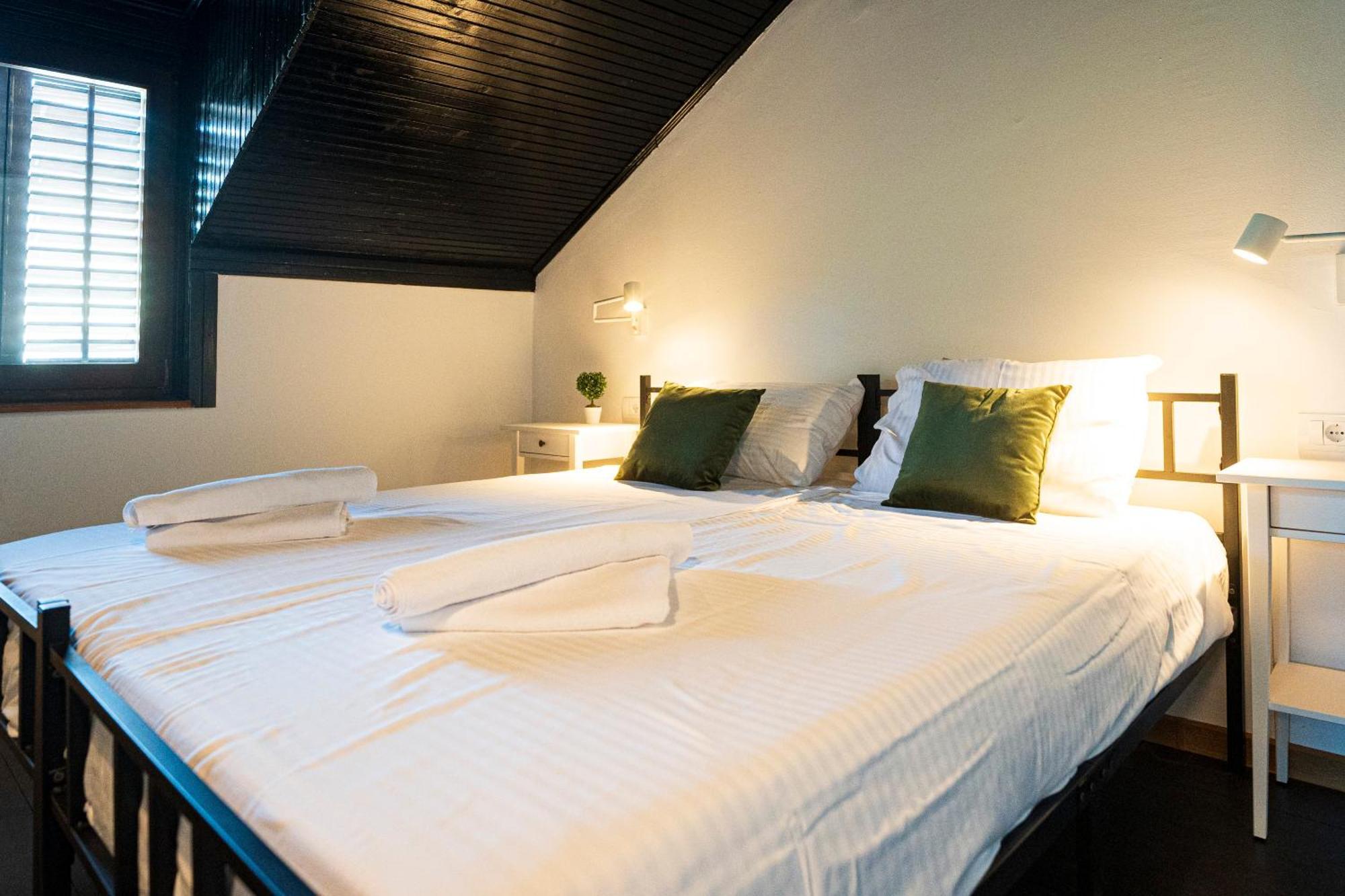 Cozy Nook B&B - Free Private Parking ノヴィ・サド エクステリア 写真